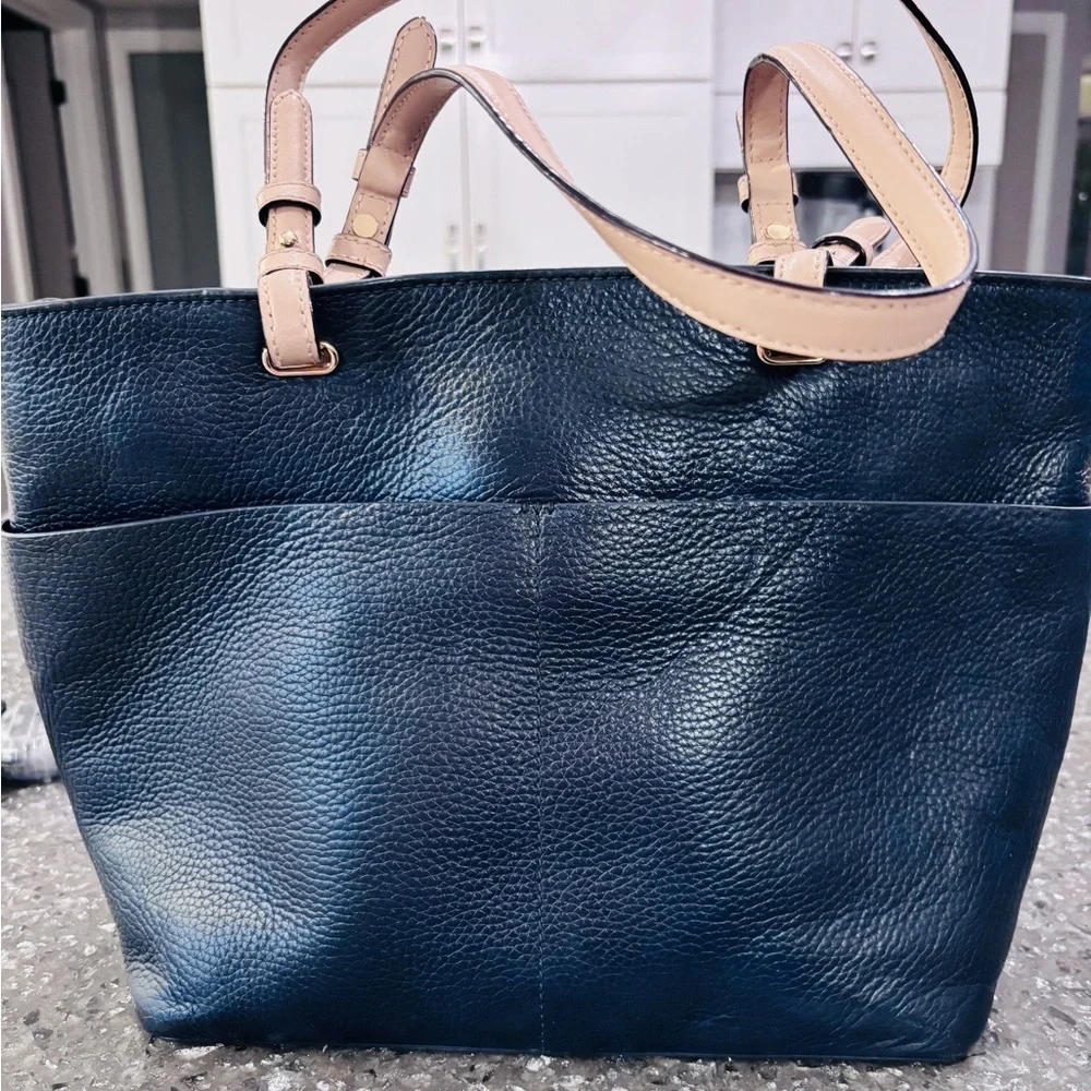 Michael Kors Navy and tan tote bag - Picture 3 of 6
